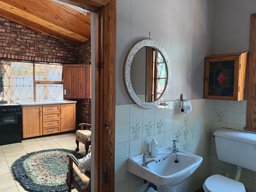 5 Bedroom Property for Sale in College Hill Eastern Cape